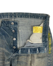 Load image into Gallery viewer, SWAGGER Mud Wash Crash Denim (Early 00’s)(32-34”)