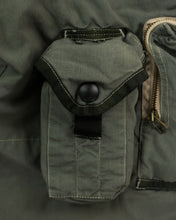 Load image into Gallery viewer, SAGE DE CRET Multi-Pocket Cargo Pants (Early 2000’s)(30-33”)