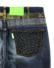 Load image into Gallery viewer, SWAGGER Rhinestone Patchwork Denim (Early 00’s)(32-34)