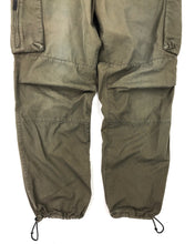 Load image into Gallery viewer, GOODENOUGH 8 pocket Cargo Pants (Early 2000’s)