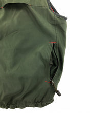 Load image into Gallery viewer, GAP Technical Vest (Early 2000’s)(M)