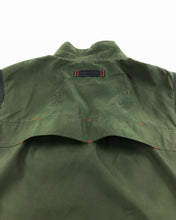 Load image into Gallery viewer, GAP Technical Vest (Early 2000’s)(M)