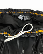 Load image into Gallery viewer, OAKLEY Software Ventilated Mountian Bike Shorts (Early 00’s)(30-35”)