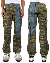 Load image into Gallery viewer, Talking About The Abstraction Illusion Cargos (2000s) (30)