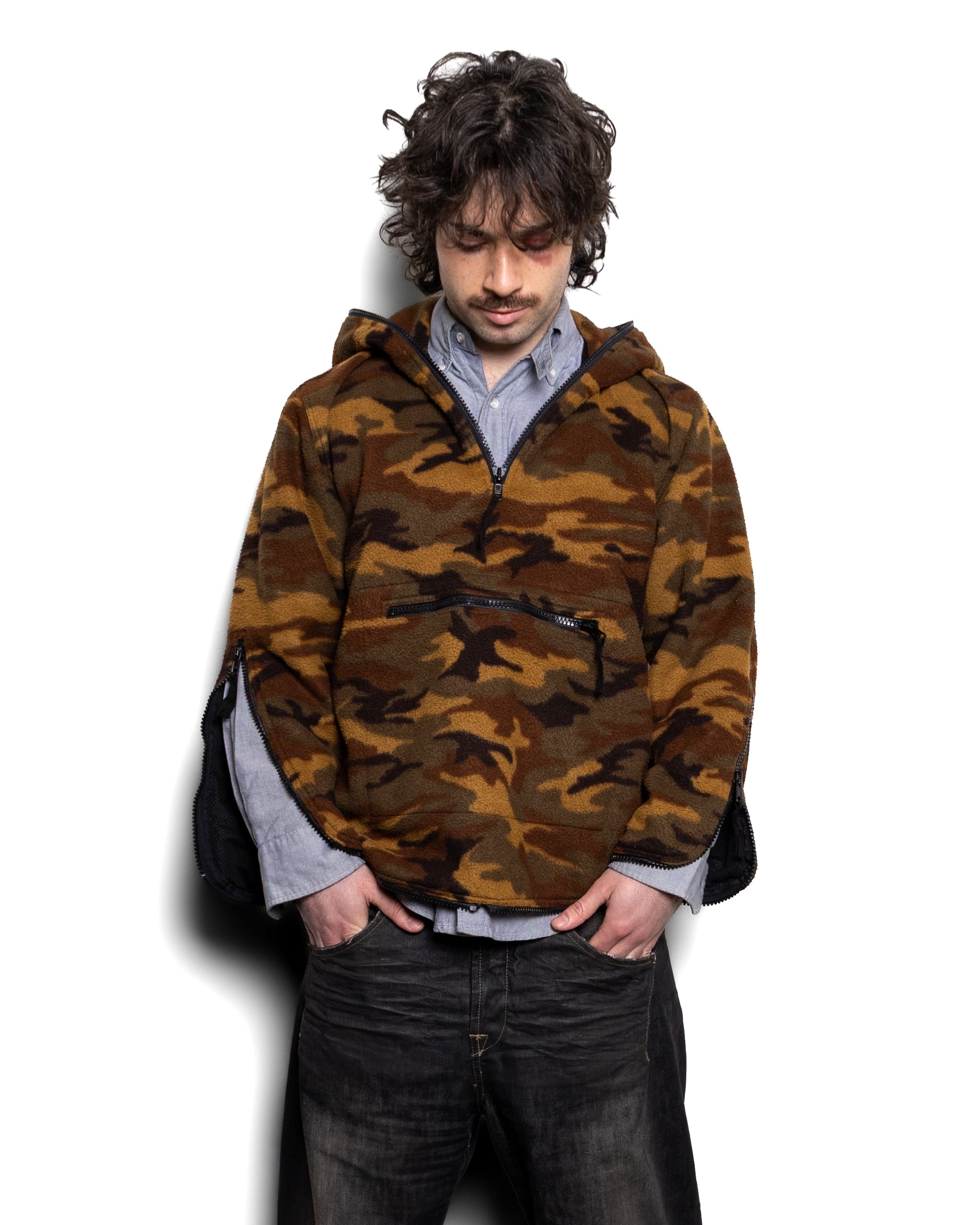 90's Camo Full Zip Hoodie (S-M)